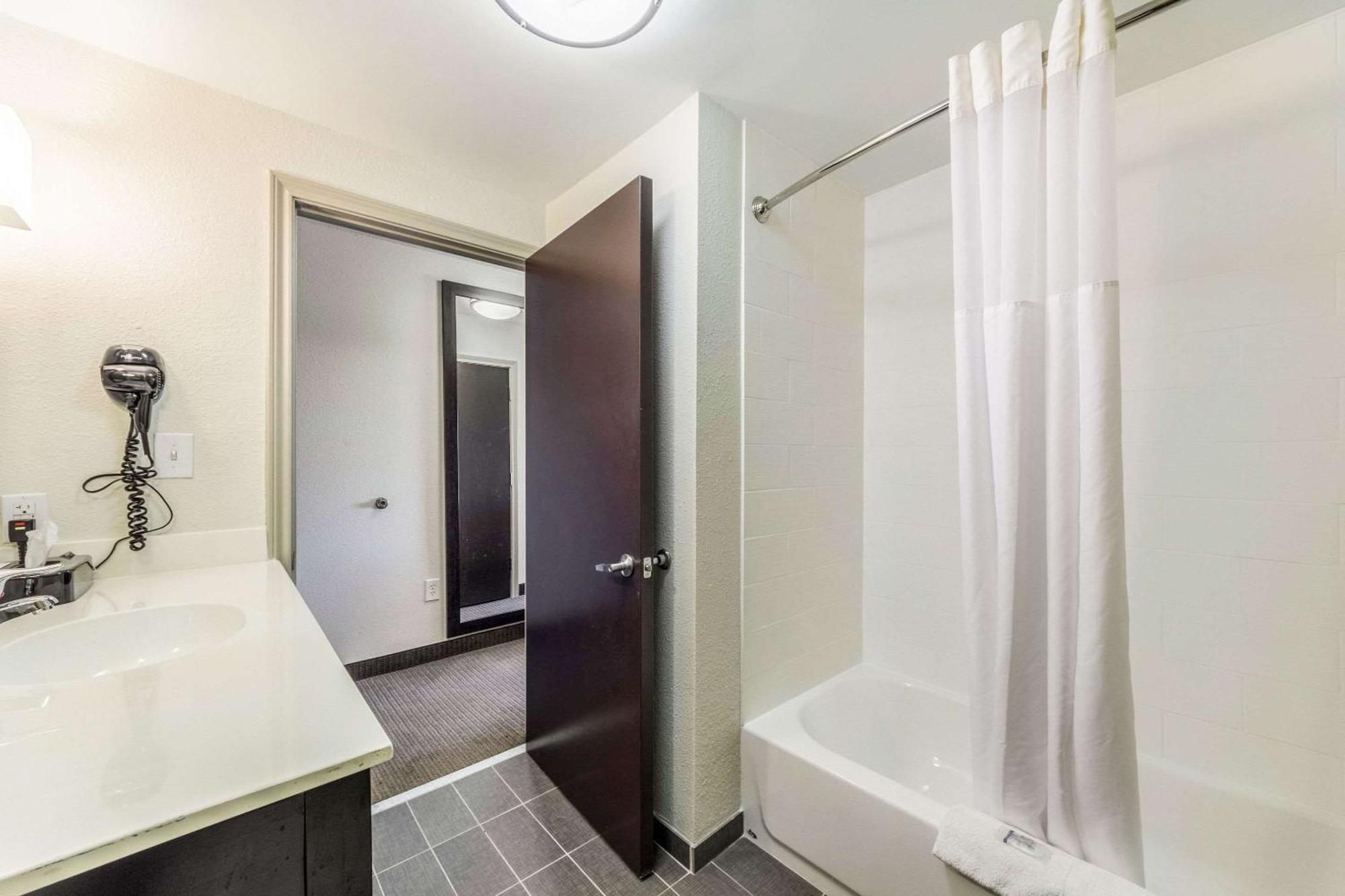 Sleep Inn & Suites Jourdanton - Pleasanton Eksteriør bilde